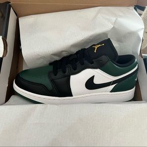 Nike Dunk Noble Green/White/Black Pollen 4.5Y